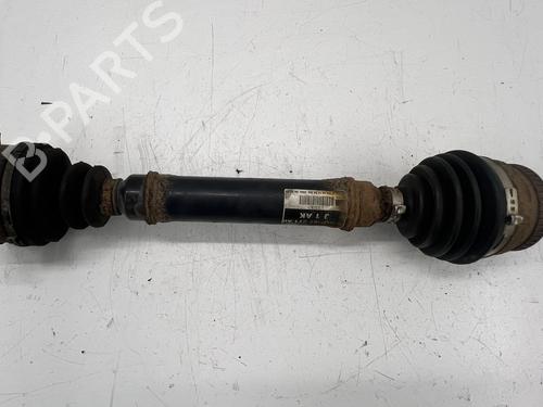 Drivaksel fortil venstre Drivaksel fortil venstre AUDI A4 B5 Avant (8D5) 2.8 quattro (193 hp) 39670812 39670812