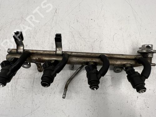 Injection rail BMW 3 Compact (E36) 316 i | BP39680385M98 - Image 2
