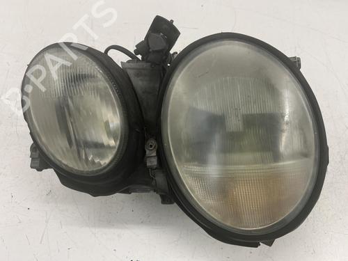 Used Right headlight Right headlight MERCEDES-BENZ CLK (C208) CLK 200 (208.335) (136 hp) 39884757 39884757