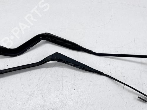 Used Rear windshield wiper arm Rear windshield wiper arm VOLVO C70 I Coupe (872) T-5 (240 hp) 39670861 39670861