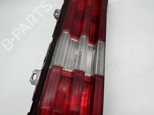 Venstre baglygte Venstre baglygte MERCEDES-BENZ 123 Saloon (W123) 240 D (123.123) (72 hp) 39677058 39677058