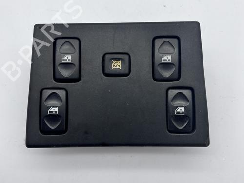 Kombi Kontakt / Stilkkontakt Kombi Kontakt / Stilkkontakt LAND ROVER DISCOVERY II (L318) 2.5 Td5 4x4 (139 hp) 39682379 39682379