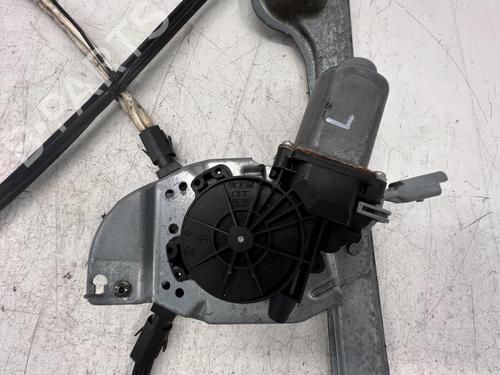 Left front window motor PEUGEOT 1007 (KM_) 1.4 | BP39679346E21 - Image 4