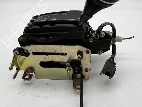 Used Gear lever Gear lever JAGUAR XJ (XJ40, XJ81) 6 3.2 24V (199 hp) 39672948 39672948