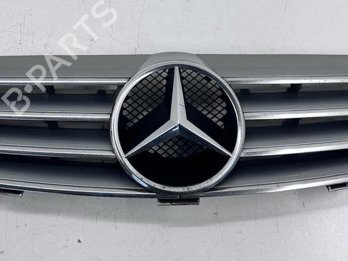 Grill Grill MERCEDES-BENZ CLK (C209) CLK 240 (209.361) (170 hp) 39681631 39681631