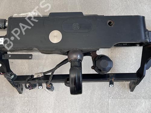 Used Tow ball/Mechanism Tow ball/Mechanism LAND ROVER RANGE ROVER IV (L405) 4.4 SDV8 4x4 (340 hp) 40090168 40090168