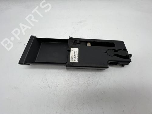 Used Cup/Object holder Cup/Object holder AUDI A3 Sportback (8PA) 2.0 FSI (150 hp) 39676113 39676113