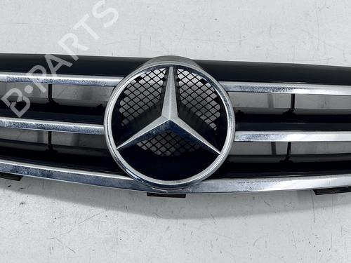 Used Grille Grille MERCEDES-BENZ CLK (C209) CLK 200 Kompressor (209.341) (184 hp) 39671929 39671929