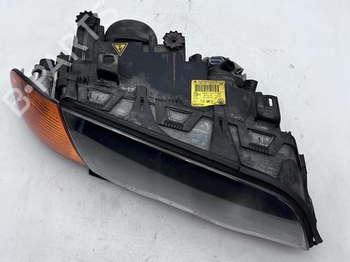 Right headlight BMW 3 Touring (E46) 320 i | BP39682323C29 - Image 3