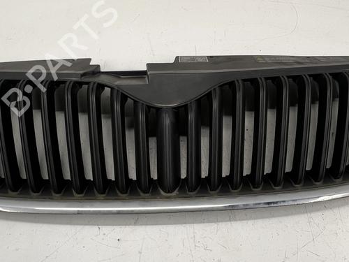Used Grille Grille SKODA YETI (5L) 2.0 TDI 4x4 (170 hp) 39681777 39681777