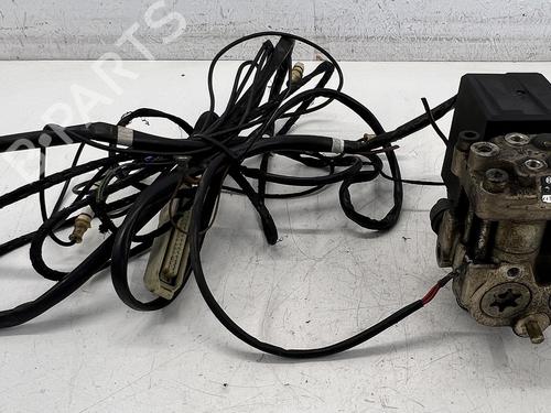 Used ABS pump ABS pump BMW 7 (E23) 732 i (197 hp) 39678941 39678941
