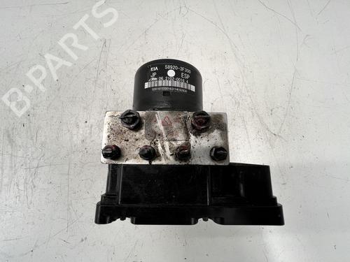 ABS Bremseaggregat ABS Bremseaggregat KIA OPIRUS (GH) 3.5 (203 hp) 39678001 39678001