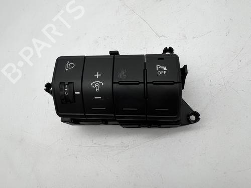 headlight-switch-hyundai-i30-gd-2011-39670047 main image