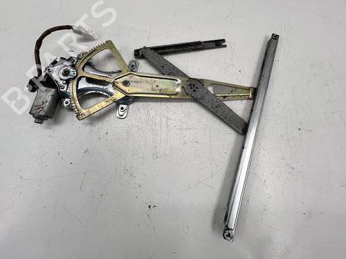 Left front window motor LEXUS IS I (_E1_) 200 (GXE10) | BP39682985E21 - Image 3
