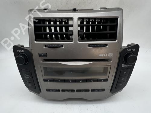 Used Radio Radio TOYOTA YARIS (_P1_) 1.0 (SCP10_, SCP10R) (65 hp) 39680568 39680568