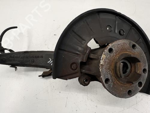 Used Left front steering knuckle Left front steering knuckle VW TOUAREG (7LA, 7L6, 7L7) 4.2 V8 (310 hp) 39673647 39673647