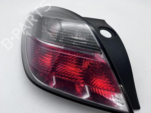 Used Left taillight Left taillight OPEL ASTRA H GTC (A04) 1.6 (L08) (105 hp) 39674636 39674636