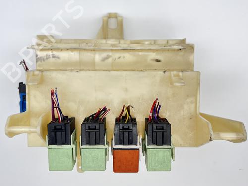 Used Fuse box Fuse box BMW 3 Touring (E46) 320 d (150 hp) 39675551 39675551