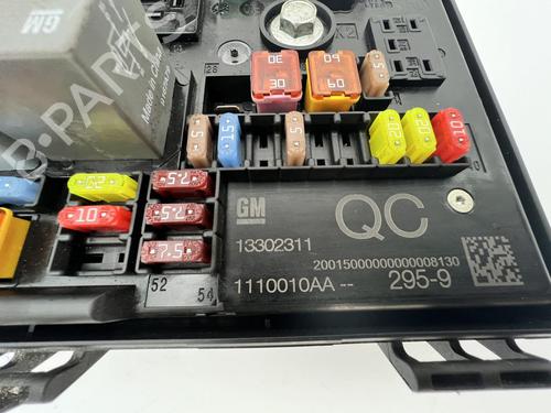 Fuse box OPEL ASTRA J (P10) 1.6 (68) | BP39677899E1 - Image 3