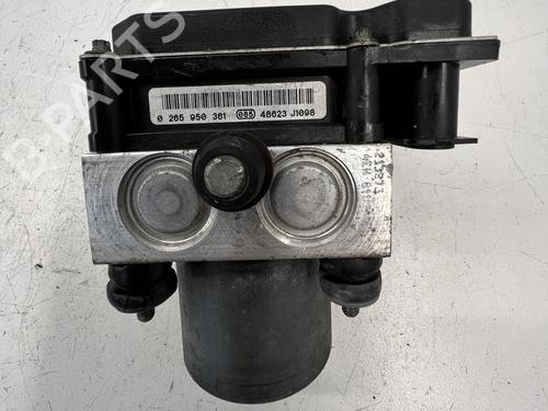 Used ABS pump ABS pump SMART FORFOUR (454) 1.1 (454.030) (75 hp) 39680615 39680615
