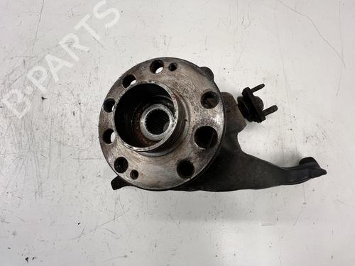 Used Left front steering knuckle Left front steering knuckle RENAULT 25 (B29_) 2.7 V6 Injection (B298) (141 hp) 39681351 39681351