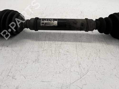 Drivaksel fortil venstre Drivaksel fortil venstre VW PASSAT B5 Variant (3B5) 2.3 VR5 (150 hp) 39678545 39678545