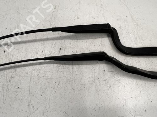 Used Rear windshield wiper arm Rear windshield wiper arm VOLVO 850 Estate (855) 2.4 (144 hp) 39677273 39677273