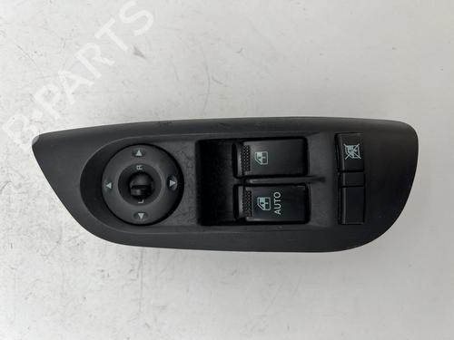Used Left front window switch Left front window switch HYUNDAI COUPE II (GK) 2.0 GLS (143 hp) 39670841 39670841