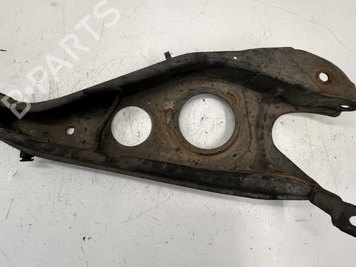 Used Right rear suspension arm Right rear suspension arm RENAULT 25 (B29_) 2.7 V6 Injection (B298) (141 hp) 39674338 39674338