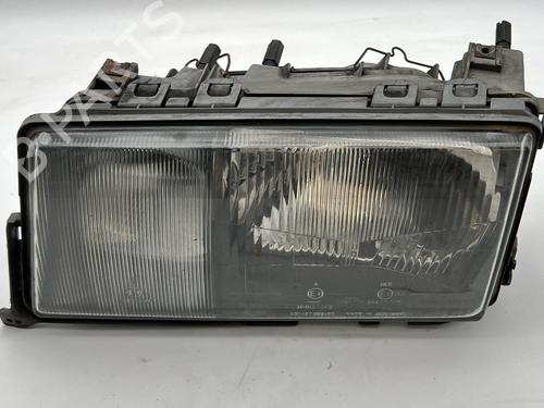 Venstre forlygte Venstre forlygte MERCEDES-BENZ 190 (W201) E 2.0 (118 hp) 39678878 39678878