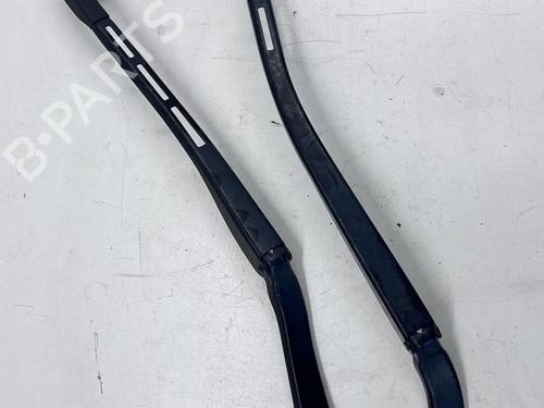 Used Rear windshield wiper arm Rear windshield wiper arm BMW 3 Coupe (E92) 335 i (306 hp) 39682657 39682657