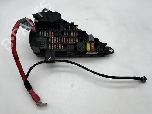 fuse-box-bmw-5-e60-2001-2002-2003-2004-2005-2006-2007-2008-2009-2010-39676902 main image