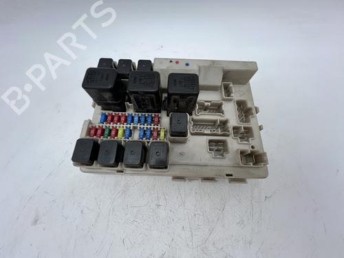 Used Fuse box Fuse box NISSAN MURANO I (Z50) 3.5 4x4 (234 hp) 39672102 39672102