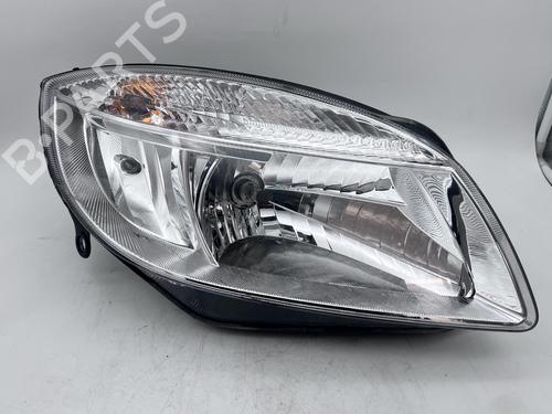 Used Right headlight Right headlight SKODA ROOMSTER (5J7) 1.2 (64 hp) 39681543 39681543