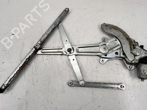 Used Front right window mechanism Front right window mechanism SUZUKI SWIFT III (MZ, EZ) 1.3 (RS413, ZC11S) (92 hp) 39673140 39673140
