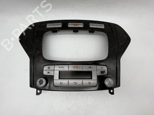 AC-Styringsenhed/Manøvreenhed AC-Styringsenhed/Manøvreenhed FORD MONDEO IV Turnier (BA7) 2.0 TDCi (140 hp) 39679725 39679725