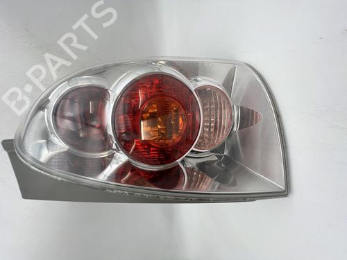 Højre baglygte Højre baglygte TOYOTA COROLLA Verso (ZER_, ZZE12_, R1_) 2.2 D-4D (AUR10_, AUR10R) (177 hp) 39743805 39743805