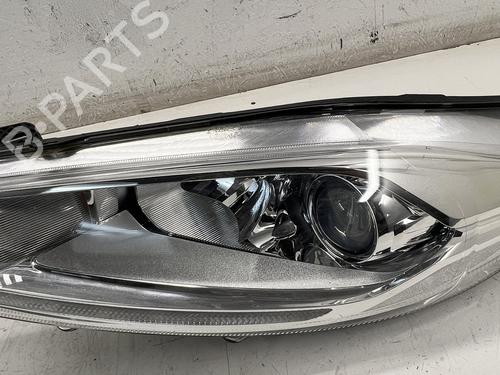 hjre-forlygte-ford-fiesta-vi-cb1-ccn-2008-39675850 main image