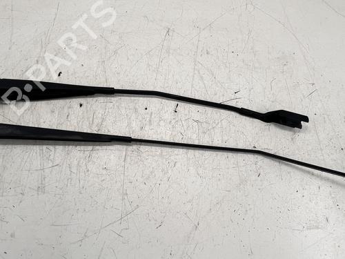 rear-windshield-wiper-arm-peugeot-2008-i-cu_-2013-39673060 main image