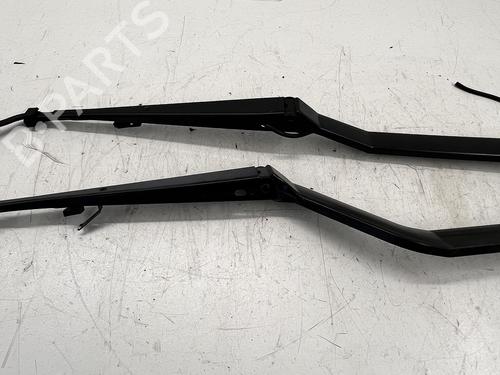 Bagrudeviskerarm Bagrudeviskerarm OPEL SINTRA (APV) 3.0 i 24V (OUN16, Y94) (201 hp) 39670957 39670957