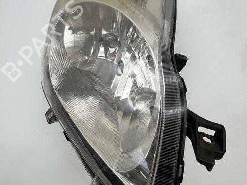 Højre forlygte Højre forlygte TOYOTA YARIS (_P9_) 1.33 VVT-i (NSP90_, NSP90R) (100 hp) 39675882 39675882