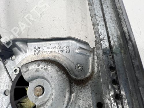 Left front window motor PEUGEOT 1007 (KM_) 1.4 | BP39679346E21 - Image 5
