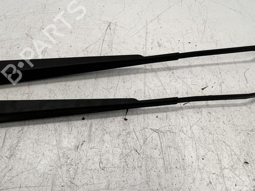 Used Rear windshield wiper arm Rear windshield wiper arm 39682274 39682274