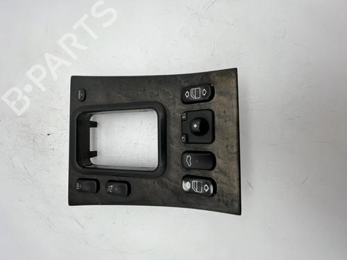 Consola central Consola central MERCEDES-BENZ CLK (C208) CLK 200 Kompressor (208.344) (163 hp) 39670888 39670888