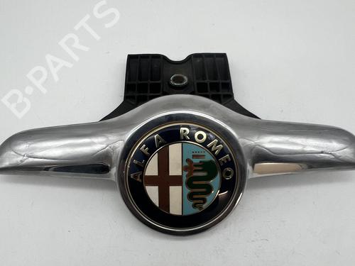 Used Grille Grille ALFA ROMEO GT (937_) 2.0 JTS (937CXH1A, 937CXH11) (165 hp) 39682234 39682234