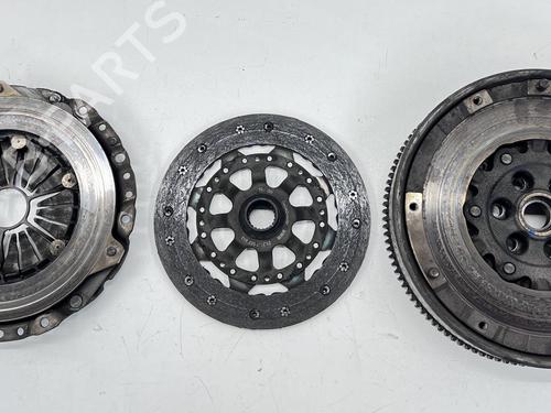 Used Flywheel Flywheel BMW 1 Convertible (E88) 118 i (143 hp) 39675576 39675576