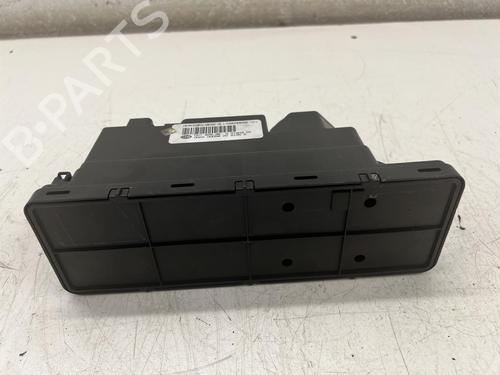 Pompe de verrouillage central Pompe de verrouillage central MERCEDES-BENZ SLK (R170) 200 Kompressor (170.444) (163 hp) 39669883 39669883