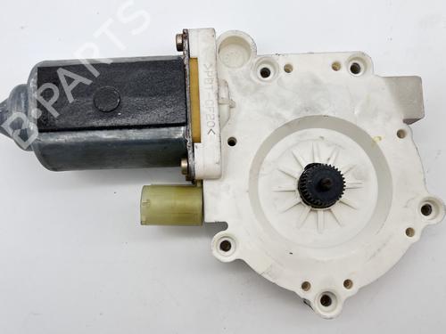 Used Left front window motor Left front window motor BMW 5 (E39) 523 i (170 hp) 39677505 39677505