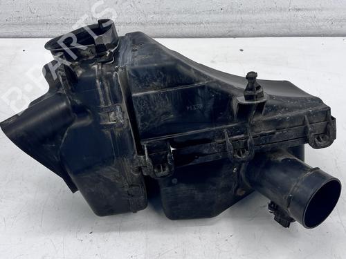 Used Air filter box Air filter box NISSAN MURANO I (Z50) 3.5 4x4 (234 hp) 39677878 39677878