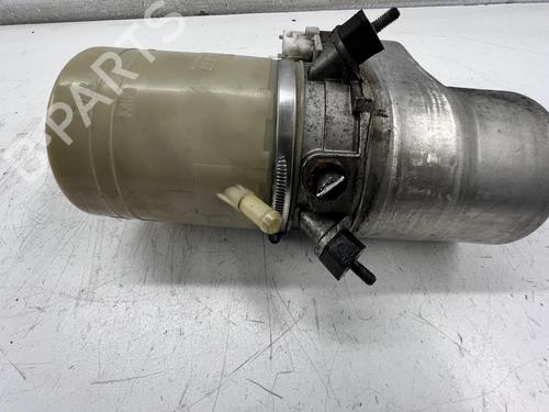 Used Steering pump Steering pump 39674689 39674689